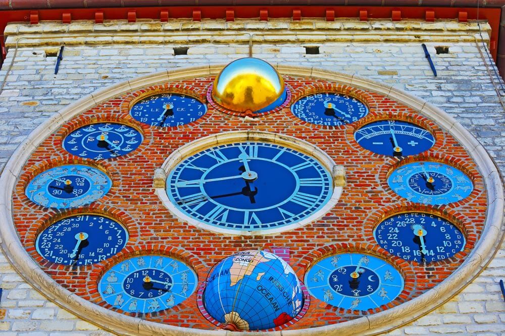 horloge astronomique